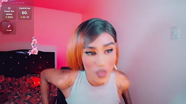 Kendall hornyy online show from December 2025 07:40:01 PM