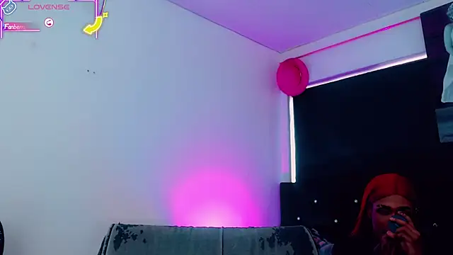 Kendall hornyy online show from May 2026 07:33:01 PM