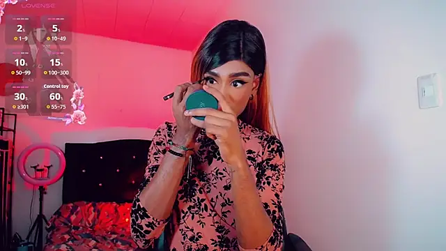 Kendall hornyy online show from September 2025 07:20:02 PM