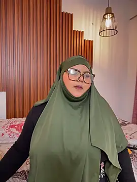  Shara Handal  online show from February 2026 02:58:01 PM