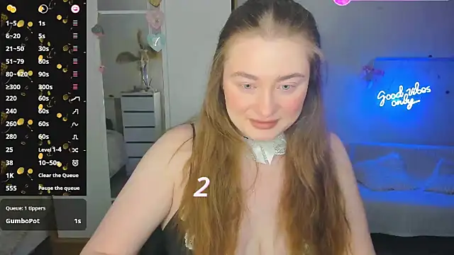 Snapshot of Demure_Smile chatting on February 2025 02:31:01 AM Demure Smile online show from February 2025 02:31:01 AM