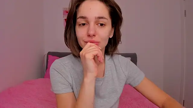 Snapshot of JudyAngil chatting on April 2026 05:25:02 AM JudyAngil online show from April 2026 05:25:02 AM