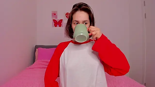 Snapshot of JudyAngil chatting on April 2026 04:47:01 AM JudyAngil online show from April 2026 04:47:01 AM