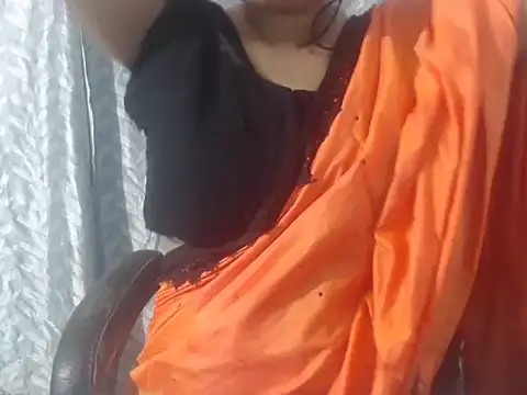 Snapshot of cute-priy chatting on November 2025 05:33:02 AM cute-priy online show from November 2025 05:33:02 AM