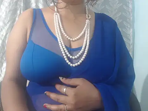 Snapshot of cute-priy chatting on March 2026 04:03:01 AM cute-priy online show from March 2026 04:03:01 AM