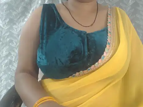 cute-priy online show from July 2026 04:30:01 AM