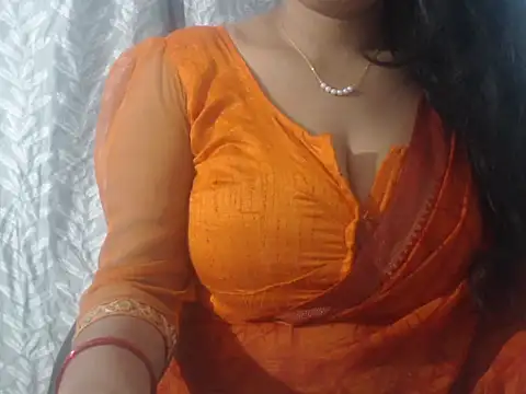 Snapshot of cute-priy chatting on December 2025 05:17:02 AM cute-priy online show from December 2025 05:17:02 AM