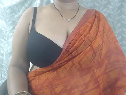 cute-priy online show from July 2026 05:30:01 AM