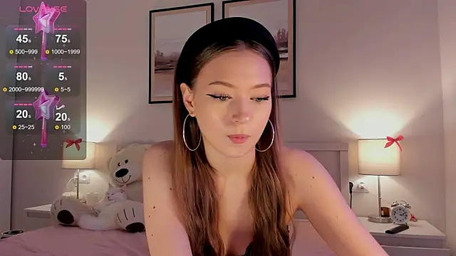 Snapshot of diana_nier chatting on December 2025 06:40:01 PM diana nier online show from December 2025 06:40:01 PM