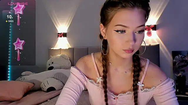 Snapshot of diana_nier chatting on October 2025 07:28:01 PM diana nier online show from October 2025 07:28:01 PM