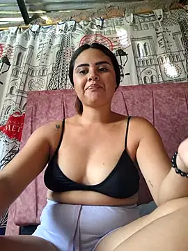 Snapshot of sexy-latin10 chatting on December 2025 01:36:01 PM sexy-latin10 online show from December 2025 01:36:01 PM