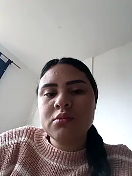 sexy-latin10 online show from March 2026 12:05:01 PM