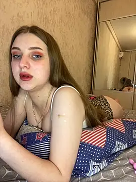 MollyDolle online show from February 2026 06:52:01 PM