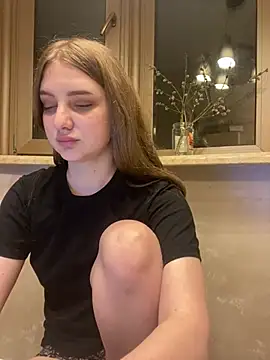 MollyDolle online show from April 2026 04:13:02 PM