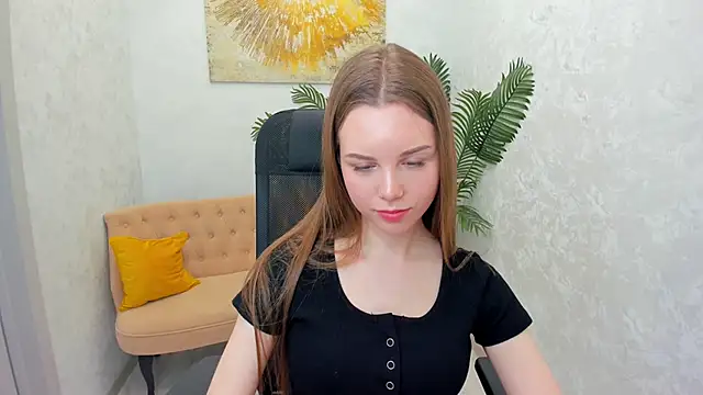 Snapshot of MileyWings chatting on February 2025 11:54:01 AM MileyWings online show from February 2025 11:54:01 AM