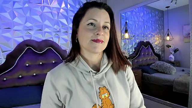 BarbaraTyleer online show from March 2025 01:07:01 PM