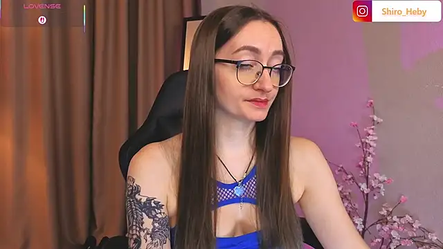 ShiroHeby online show from November 2025 12:00:02 PM