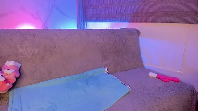 dayan silva  online show from April 2026 12:18:02 AM