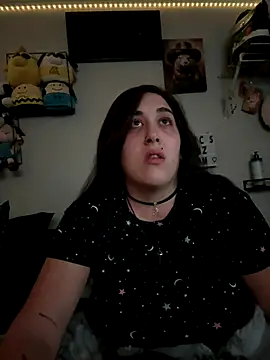 Snapshot of ThicBunz chatting on September 2025 02:29:02 AM ThicBunz online show from September 2025 02:29:02 AM