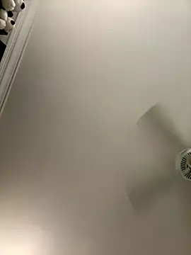 Snapshot of ThicBunz chatting on October 2025 10:45:01 PM ThicBunz online show from October 2025 10:45:01 PM