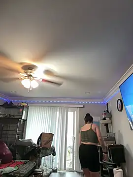 ThicBunz online show from April 2026 01:59:02 PM