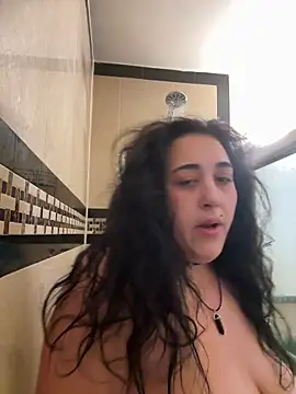 Snapshot of ThicBunz chatting on October 2025 05:36:01 PM ThicBunz online show from October 2025 05:36:01 PM