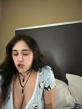 ThicBunz online show from April 2026 05:58:01 AM