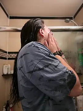 ThicBunz online show from April 2026 02:22:01 PM