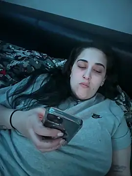 ThicBunz online show from April 2026 02:28:01 AM