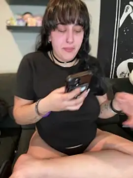 Snapshot of ThicBunz chatting on November 2025 05:50:01 PM ThicBunz online show from November 2025 05:50:01 PM