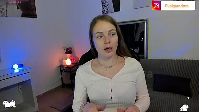 Piinkpandora online show from March 2026 08:35:01 PM