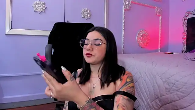 JeyLee online show from December 2025 12:26:01 PM