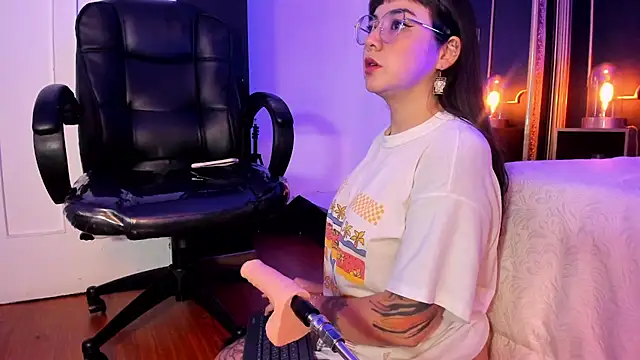 JeyLee online show from March 2025 11:45:01 AM