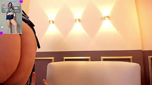 janecullen online show from April 2026 04:06:01 AM