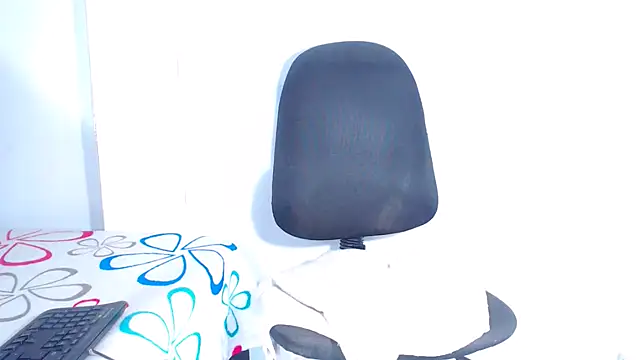 Megaanfox online show from April 2026 06:19:02 PM