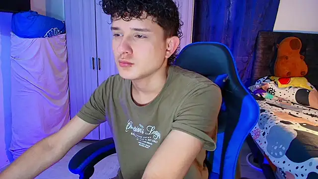 Nathan Bluee online show from February 2026 04:07:01 PM