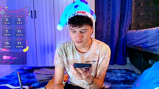 Nathan Bluee online show from December 2025 04:42:01 PM