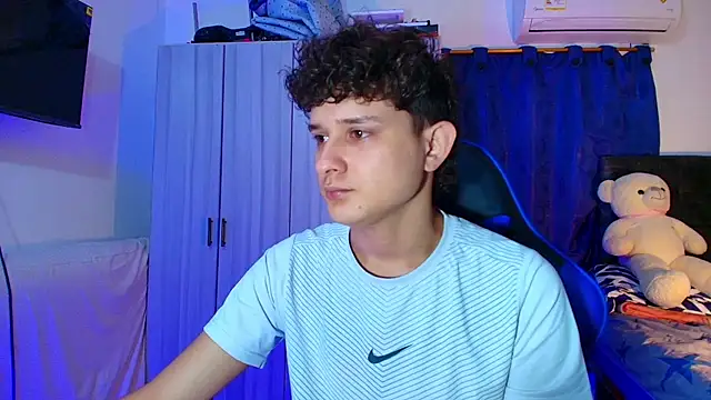 Nathan Bluee online show from January 2026 05:16:02 PM