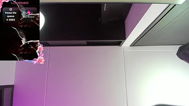 Samanthamillher10 online show from November 2025 11:37:02 AM