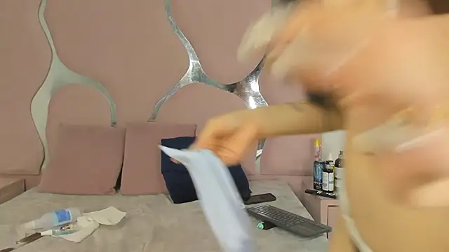 Freyaht online show from March 2026 05:15:01 AM