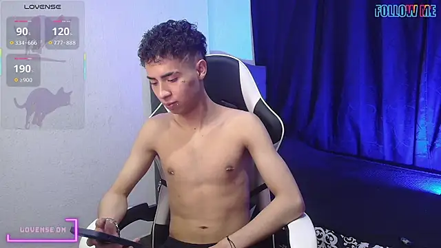 sexybat twink online show from October 2025 08:32:02 PM