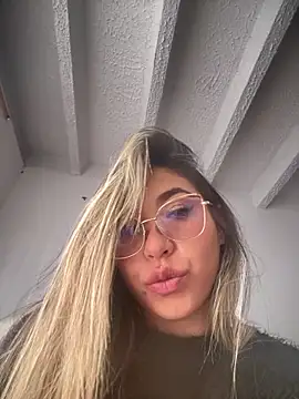 Khalyk G online show from November 2025 12:53:02 PM