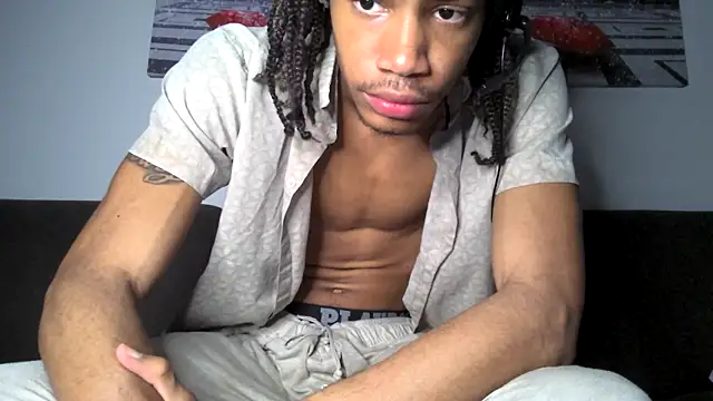 Snapshot of Skinnyblackman chatting on January 2026 12:58:01 AM Skinnyblackman online show from January 2026 12:58:01 AM