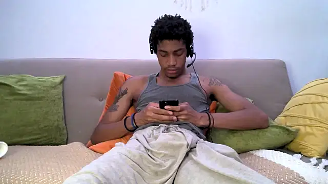 Snapshot of Skinnyblackman chatting on February 2026 06:19:02 AM Skinnyblackman online show from February 2026 06:19:02 AM