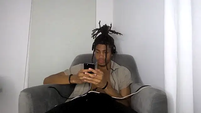 Snapshot of Skinnyblackman chatting on January 2026 02:16:02 AM Skinnyblackman online show from January 2026 02:16:02 AM