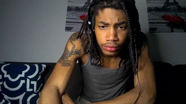 Snapshot of Skinnyblackman chatting on January 2026 05:33:02 AM Skinnyblackman online show from January 2026 05:33:02 AM