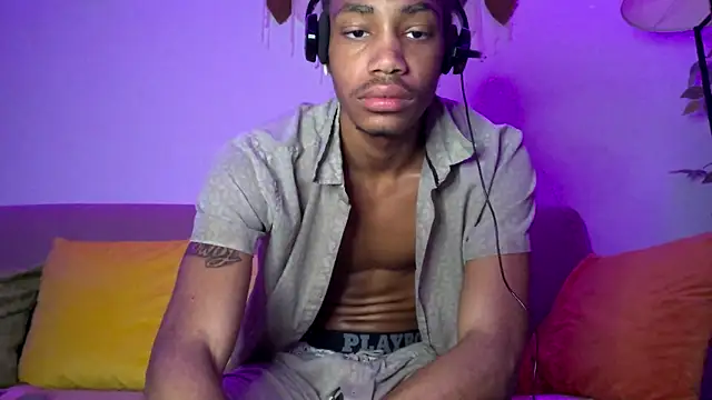 Snapshot of Skinnyblackman chatting on February 2026 04:56:02 AM Skinnyblackman online show from February 2026 04:56:02 AM