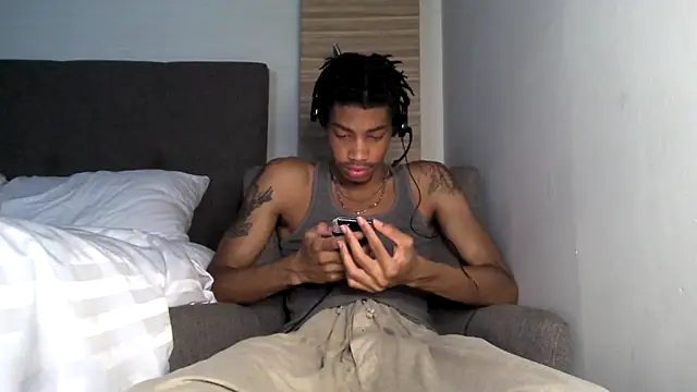 Snapshot of Skinnyblackman chatting on May 2026 04:50:01 AM Skinnyblackman online show from May 2026 04:50:01 AM