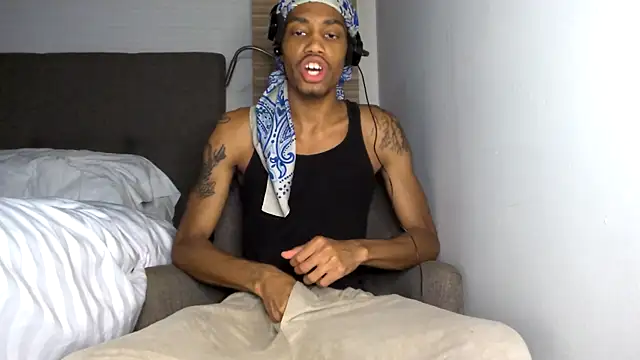 Skinnyblackman online show from April 2026 12:39:01 AM