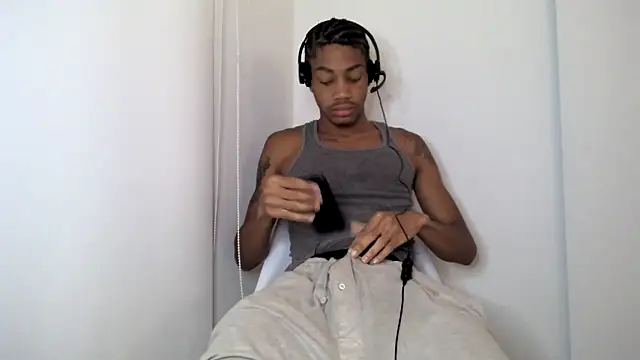 Skinnyblackman online show from October 2025 02:37:01 AM